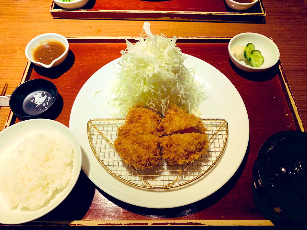 FEataly's tweet photo. 初めて行きましたが、めちゃめちゃ美味しかった…！！！
お値段通りの美味(*´ｪ｀*)

#あげ福 
#とんかつ
#五反田 

あげ福
03-5719-4129
東京都品川区西五反田2-15-13 ニューハイツ西五反田 1F
https://t.co/vJpkJvRoJk https://t.co/rCFcfYdHHS