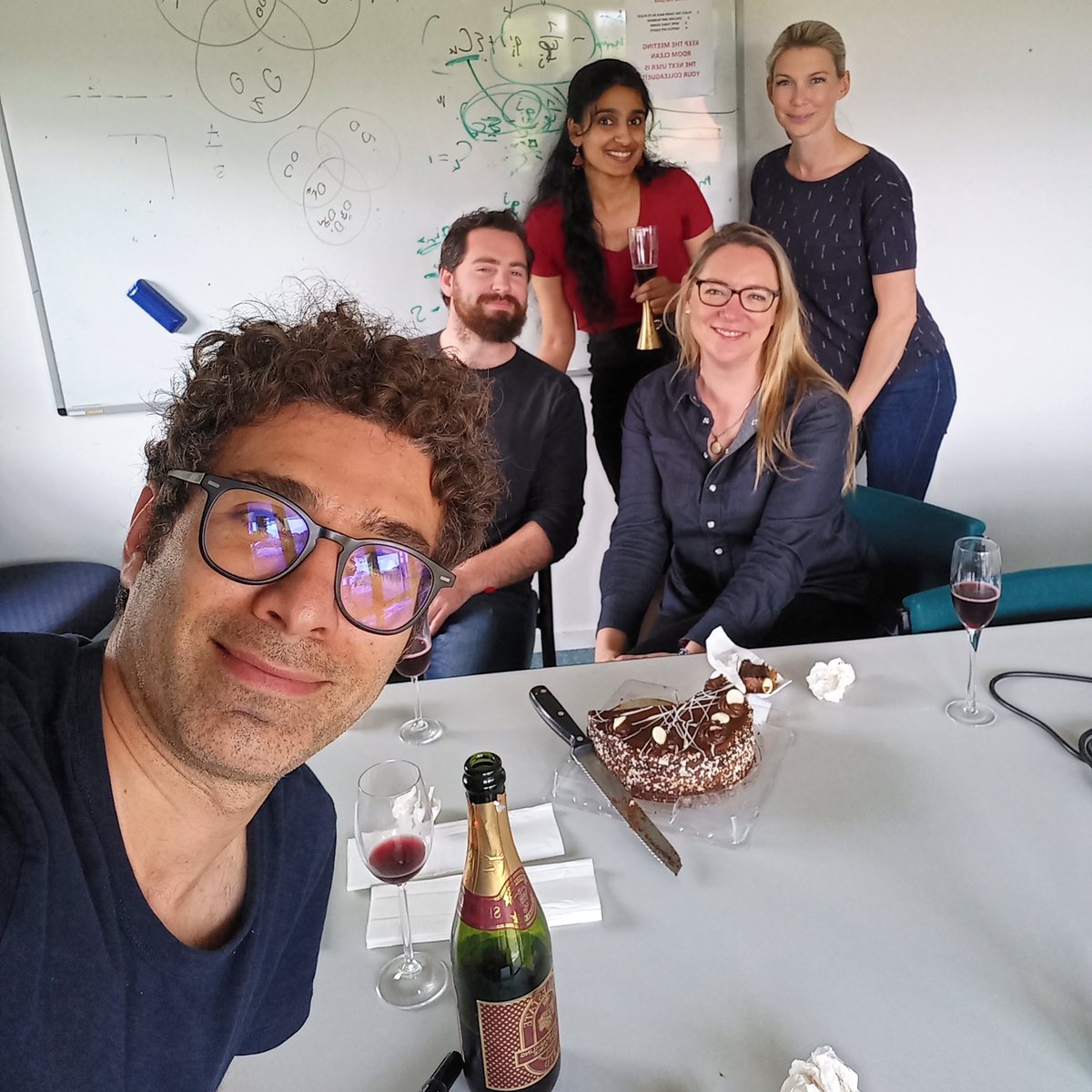 DrHHNZ's tweet photo. It's a tense day here as the faculty are getting in our responses to the Massey University CoS discussion document. On the bright side, B. Priyadarshini (@Darshpri12) successfully advanced to PhD candidacy. #CakeTime #NZLabLife #SaveAlbanyScience #SaveOurSciences #Endosymbiosis https://t.co/oTK9goiv0V