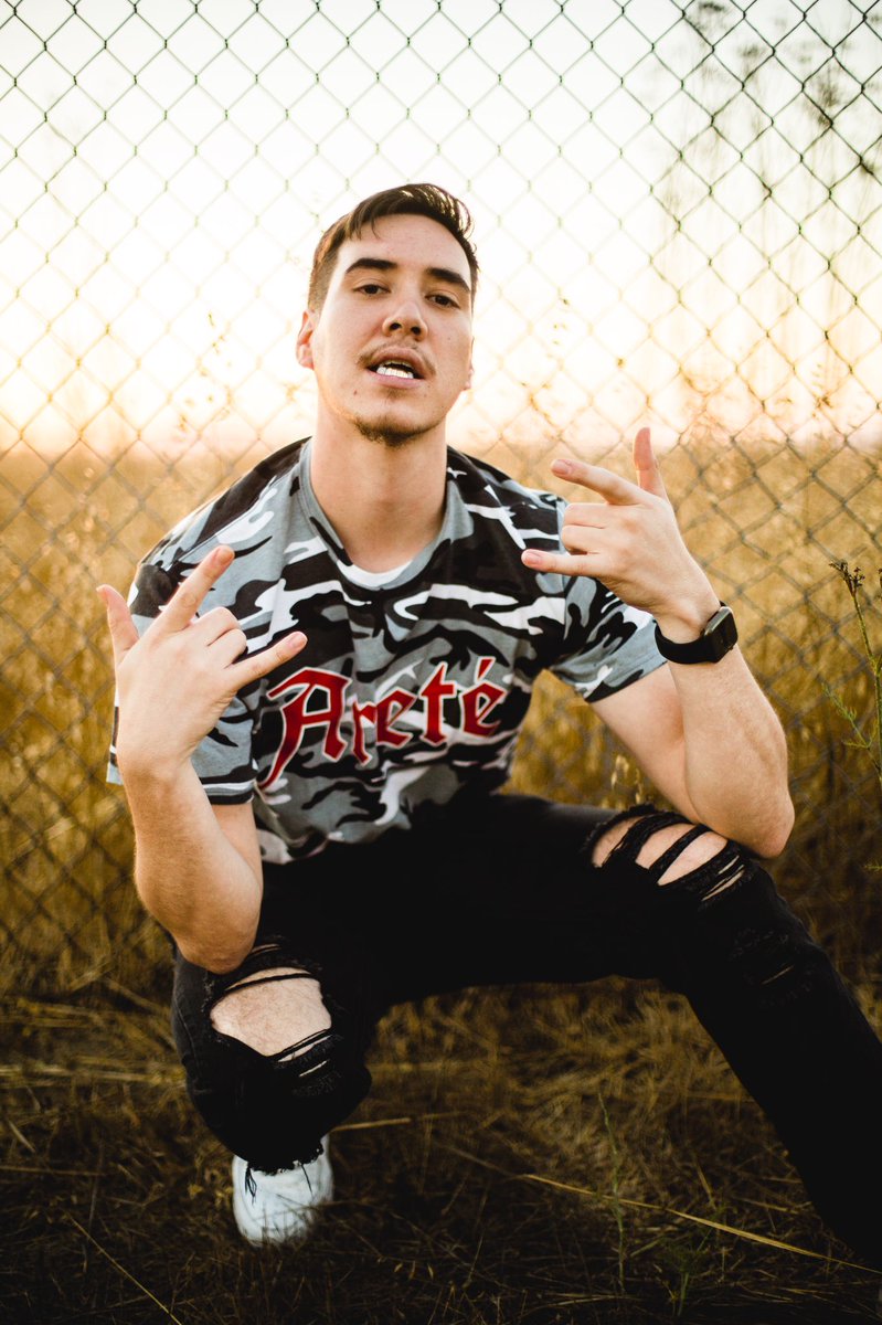 Swisha707's tweet photo. Areté photoshoot w @Justin_Laugen https://t.co/7q3OIrBlfi