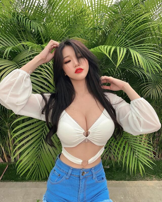AsiansBeautiful's tweet photo. Siew Pui Yi, https://t.co/KMRgs6CCMU