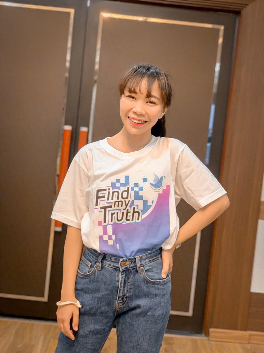 chatchamonx_'s tweet photo. ปัจจุบันเราได้มีการเสพย์สื่อออนไลน์กันเยอะ และมีการแสดงความคิดเห็นที่คลาดเคลื่อนซึ่งเกิดจากการขาดการคิดไตร่ตรองให้ดี จนทำให้เกิดผลกระทบต่อคนรอบข้าง หรือคนที่เป็นเหยื่อ ในวันนี้เราจึงอยากให้ทุกคนได้คิดทบทวน ไตร่ตรองแล���เปิดใจฟังความคิดเห็นรอบด้านมากขึ้น
#เปิดความคิดปิดตายภัยไซเบอร์ https://t.co/RTQ47cXafh