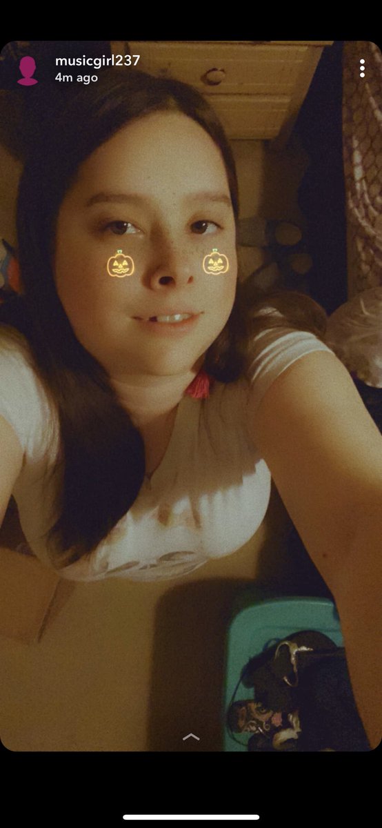 Angelsfreak2217's tweet image. I’m in a selfie taking mood tonight and I have no idea why. #SelfieMood #MoreSelfies #Snapchat