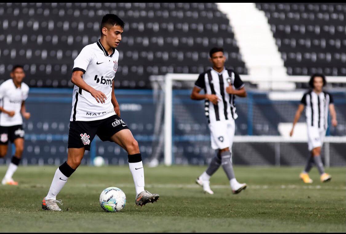 OshiroJon's tweet photo. Mais uma vitória!
Estou muito feliz!
.
#VAICORINTHIANS #BRASILEIRAOSUB17 #大城英司 #大城英司ジョン #オオシロジョン #ジョン #oshirojon #jonathanoshiro #corinthians #sub17 #コリンチアンス #footballplayer  #サッカー　#ブラジル　#日本サッカー　#ブラジルフットサルセンター #BFC https://t.co/UAlPE2vms8