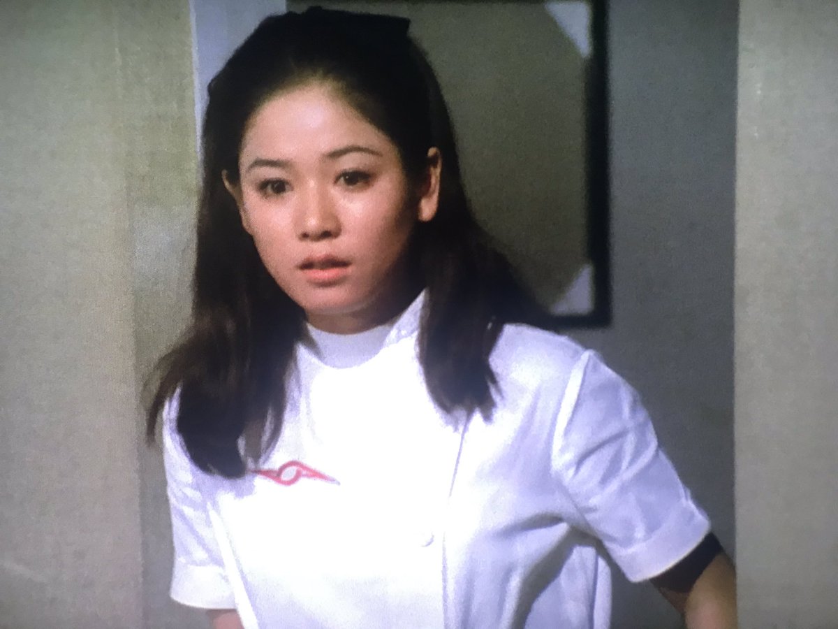 グレゴリー2世 On Twitter アンヌ隊員は死 の縁から戻ったダンを気遣い見守る姿に自分も心を奪われました ひし美ゆり子様の慈愛に満ちた演技はアンヌ隊員の持つ 優しさ を最大限に発揮してました