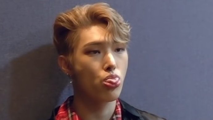 mingithink's tweet image. judt started playing final fantasy 7 remake... am not disappointed its beautiful so far