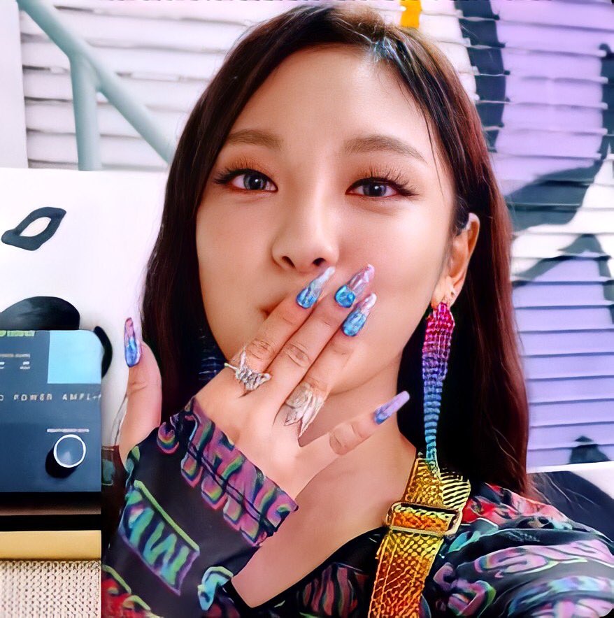 ningningspics's tweet photo. She lives rent free in my mind 😚 ~

#AESPA #NINGNING 
#닝닝 #宁宁 #æspa #에스파 https://t.co/ELUhTja29R