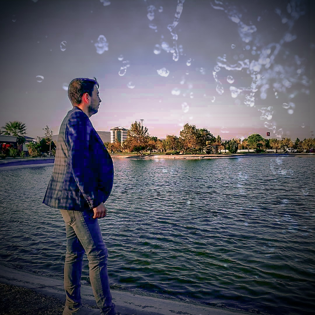 Gözümde Küçük Olanların Aynada Kendilerini Büyük Görmesi Manidardır ÜSTADIM.. 
#söylemekistediğim