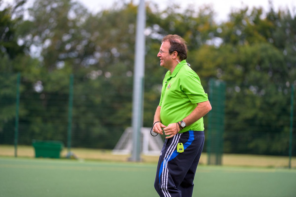 cambsouthhc's tweet photo. Let's have a round of applause for everyone who volunteers umpiring! Without you, games would be cancelled, matches postponed and our Saturday's ruined. Thank you 👏👏👏

#cshc #hockey #umpire #volunteer #sendhimoff #howwasthatnotafoul https://t.co/dNeMn1FtiX