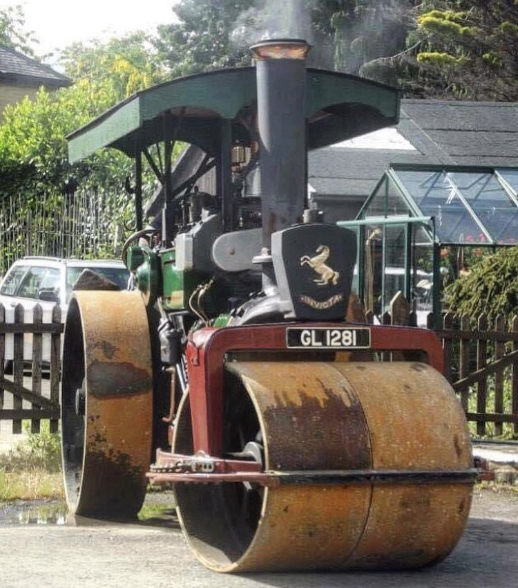 One of the last Aveling & Porter or one of the first Aveling & Barford Steam Rollers?