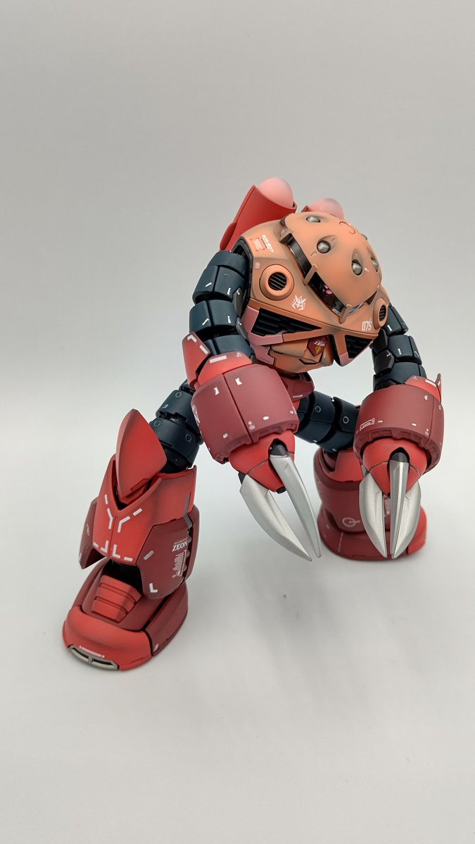kiyo05201's tweet photo. #ガンプラ
#ガンプラ好きな人と繋がりたい 
#ガンプラの画像を貼るとRTされると聞いて
シャア専用ズゴック完成！
満足いく出来になりました。
自分の細吹きの未熟さをプレミアムトップコート艶消しが誤魔化してくれてる！
ちょっとお高いけど優秀。 https://t.co/vXgBz25vfG