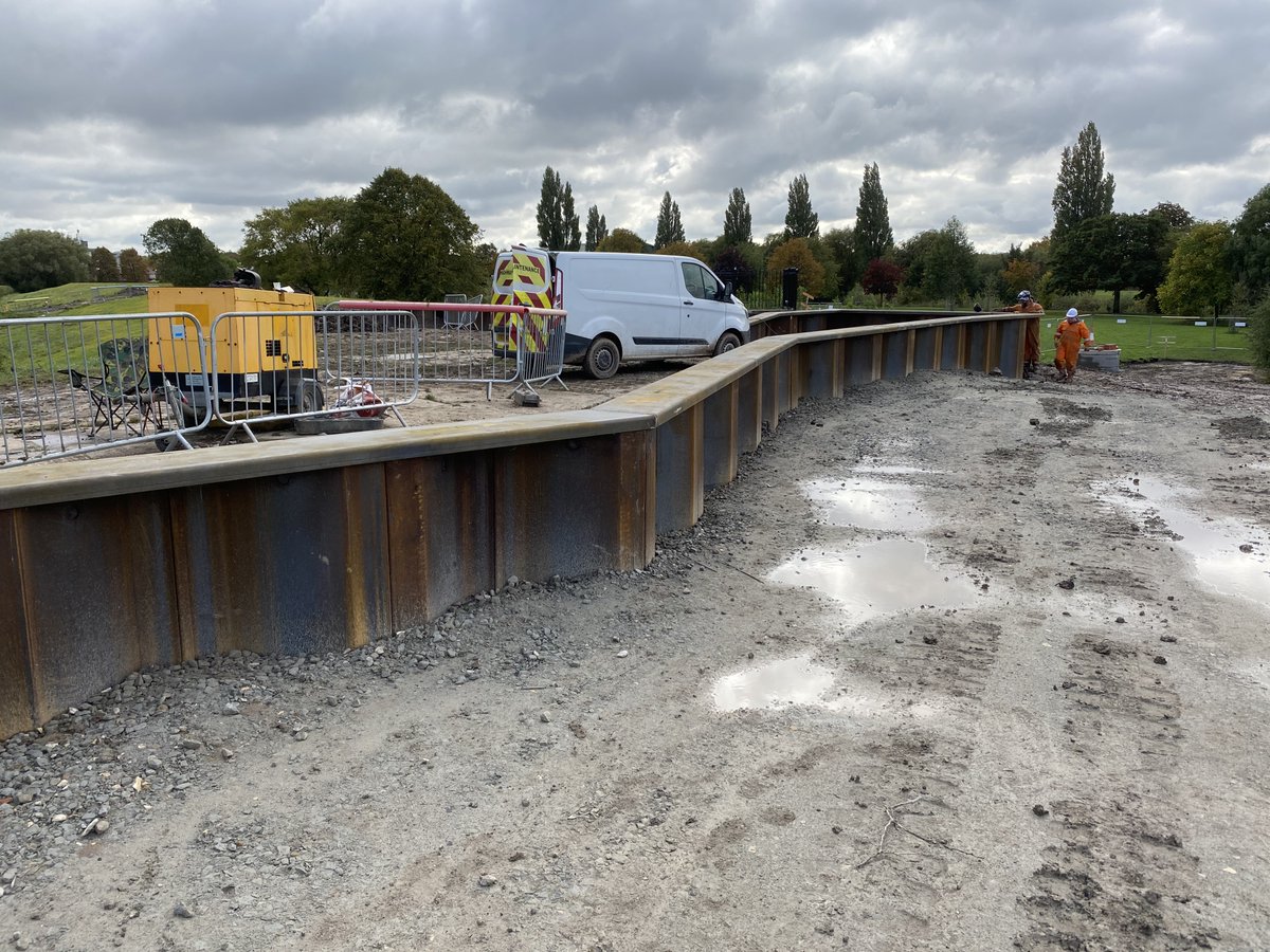 A different angle of the cap and beam piles installation