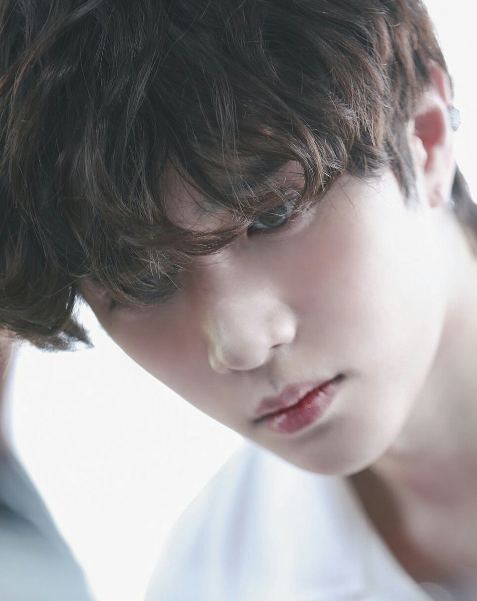 yeonbamz's tweet photo. angel or devil https://t.co/mvkM3wGkxR