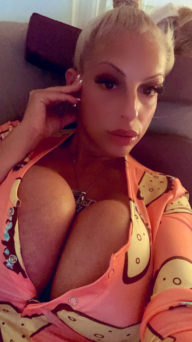 Hair, nails, lips 👄 eyelashes this is all maintenance Do you know how much I hate how long all takes butwhat we got to do what we Gotta do right!! #I #appreciation #appreciate https://t.co/02rLf7Vlw1