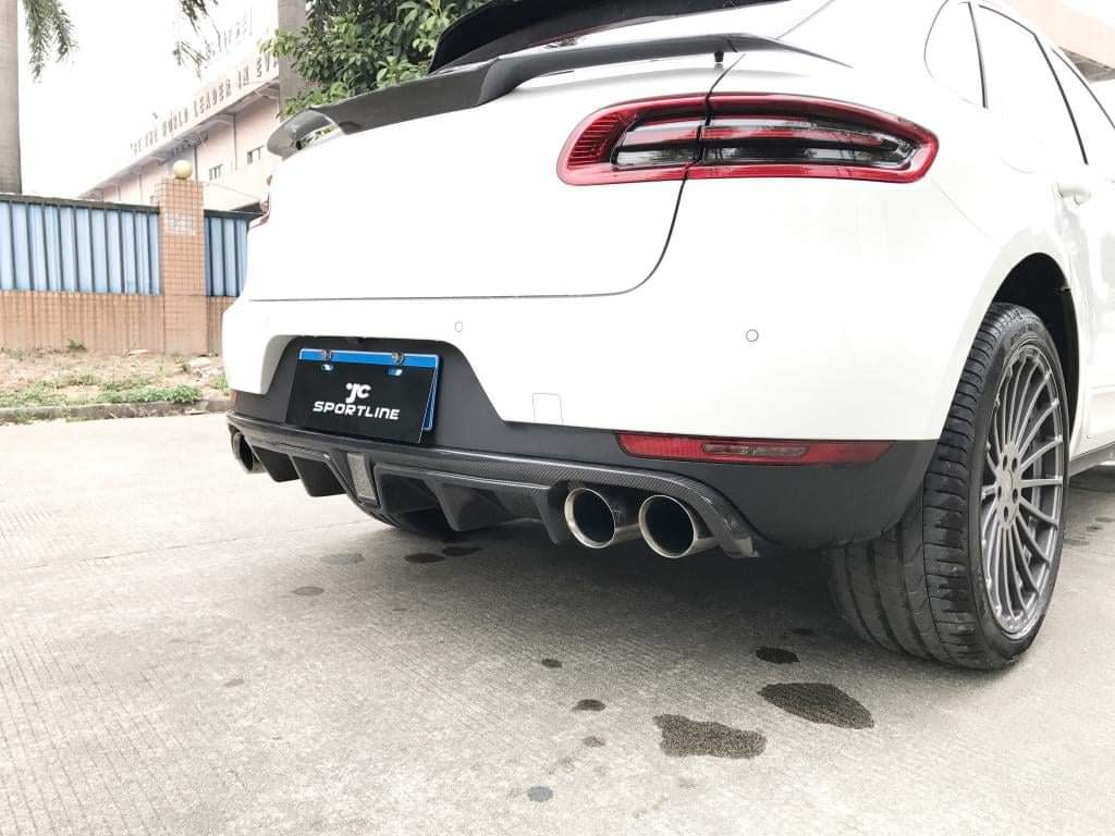 annarun8's tweet photo. JC-WSM116
For #Porsche #Macan Sport Utility 14-20 Carbon Fiber Rear Bumper #Diffuser With Light Body Kit
#PorscheMacan #CarbonFiber #RearBumperDiffuser #PorscheMacanRearDiffuser #PorscheMacanBodyKit #PorschePanamera #PorscheBodyKit https://t.co/55oeHhTJHQ