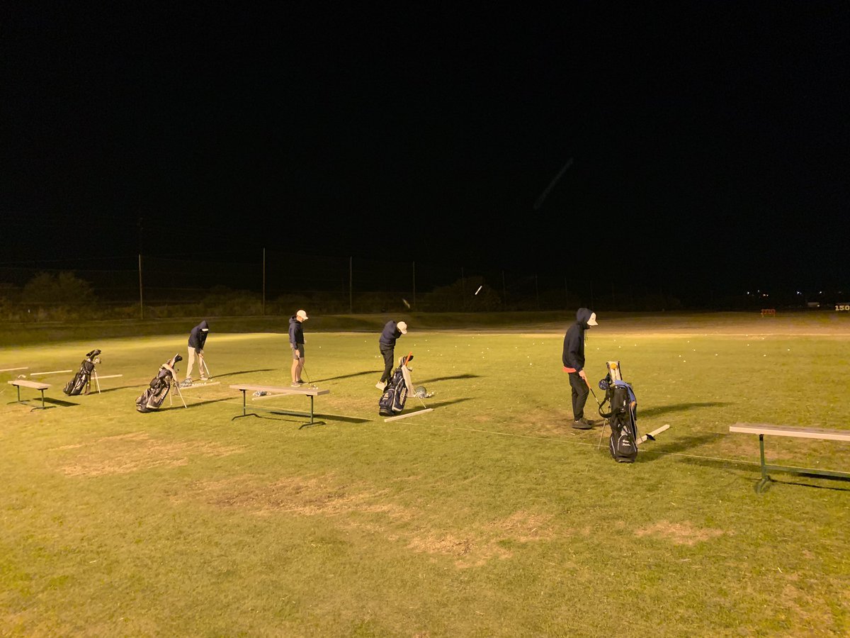 CasteelMensGolf's tweet photo. Shout out to our booster club for the hoodies.   Getting some work in the night before the state championship. First tee time is 9:00 am. #DefineTheMoment https://t.co/DkVo2tu5Tg