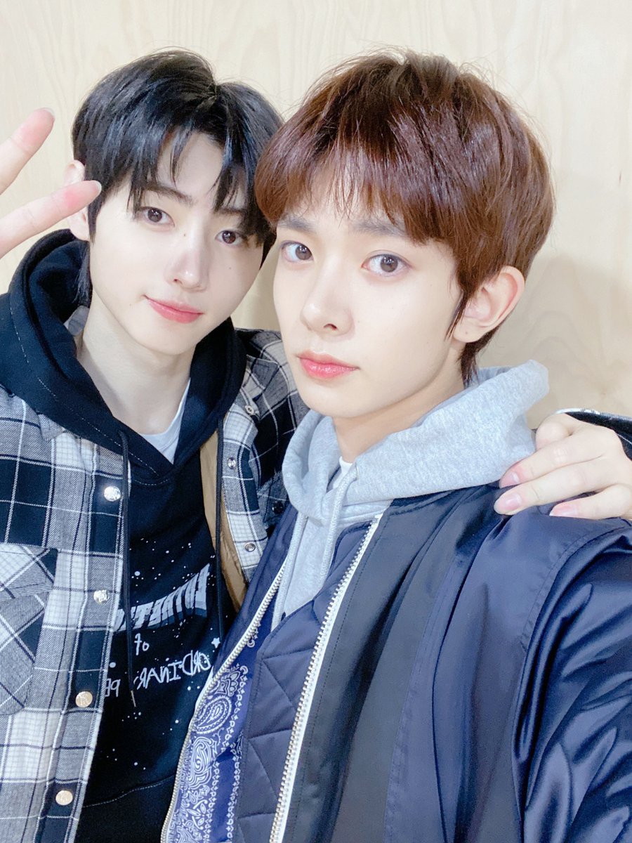 seungsungwon_'s tweet photo. SEUNGSUNG LAYAAAAGGG https://t.co/ZrK6VugYje