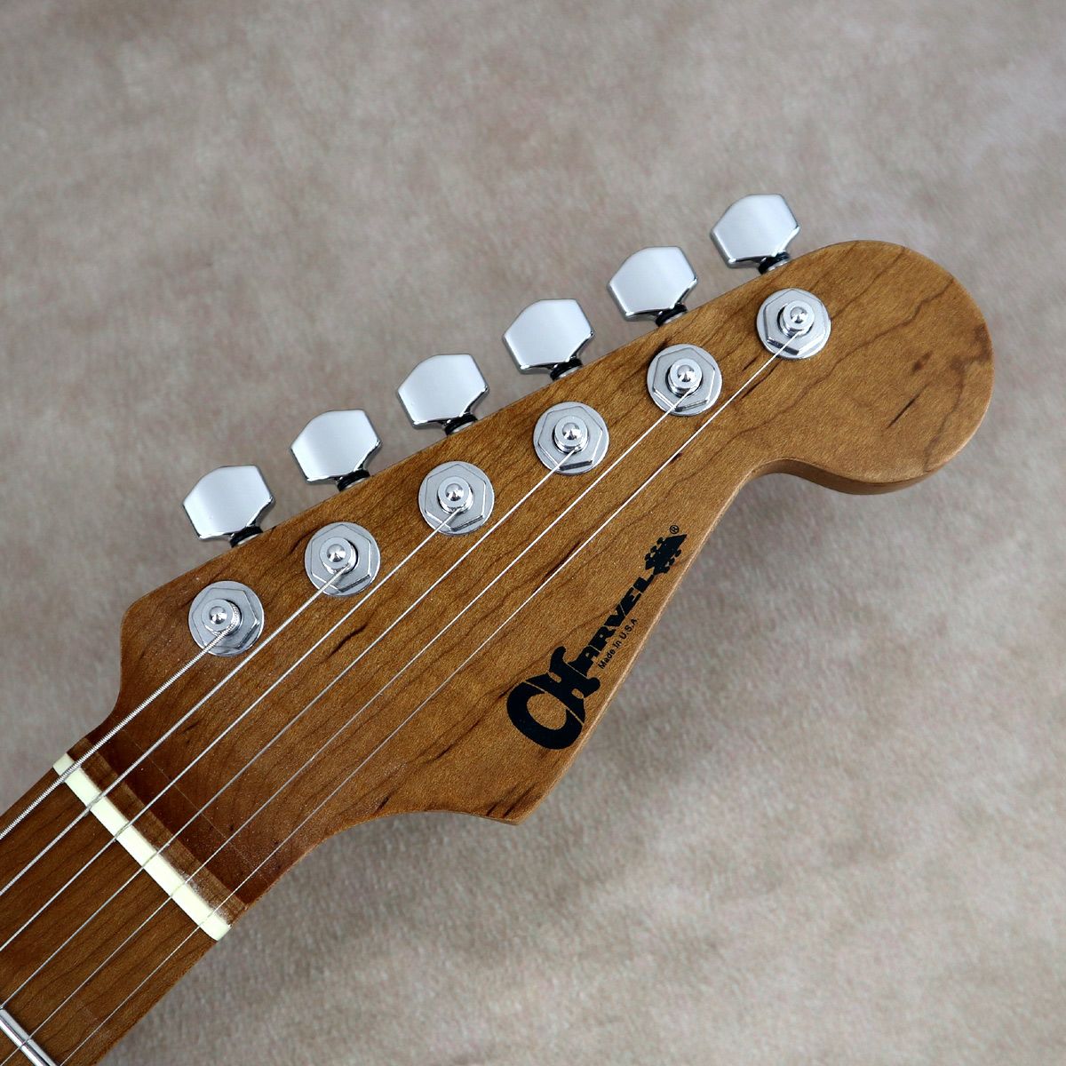 zemagreco_osaka's tweet photo. #Chavel USA Artist Series Guthrie Govan Signature HSH, Aramelized Ashは、#ガスリー・ゴーヴァン の綿密に計算されたプレイスタイルから求められたアイディアを随所に投入したハイスペックなモデル👍
キャラメライズド・アッシュをボディに採用しています。
https://t.co/fbxFP3ykFq
#シャーベル https://t.co/YK4RoBmeLy