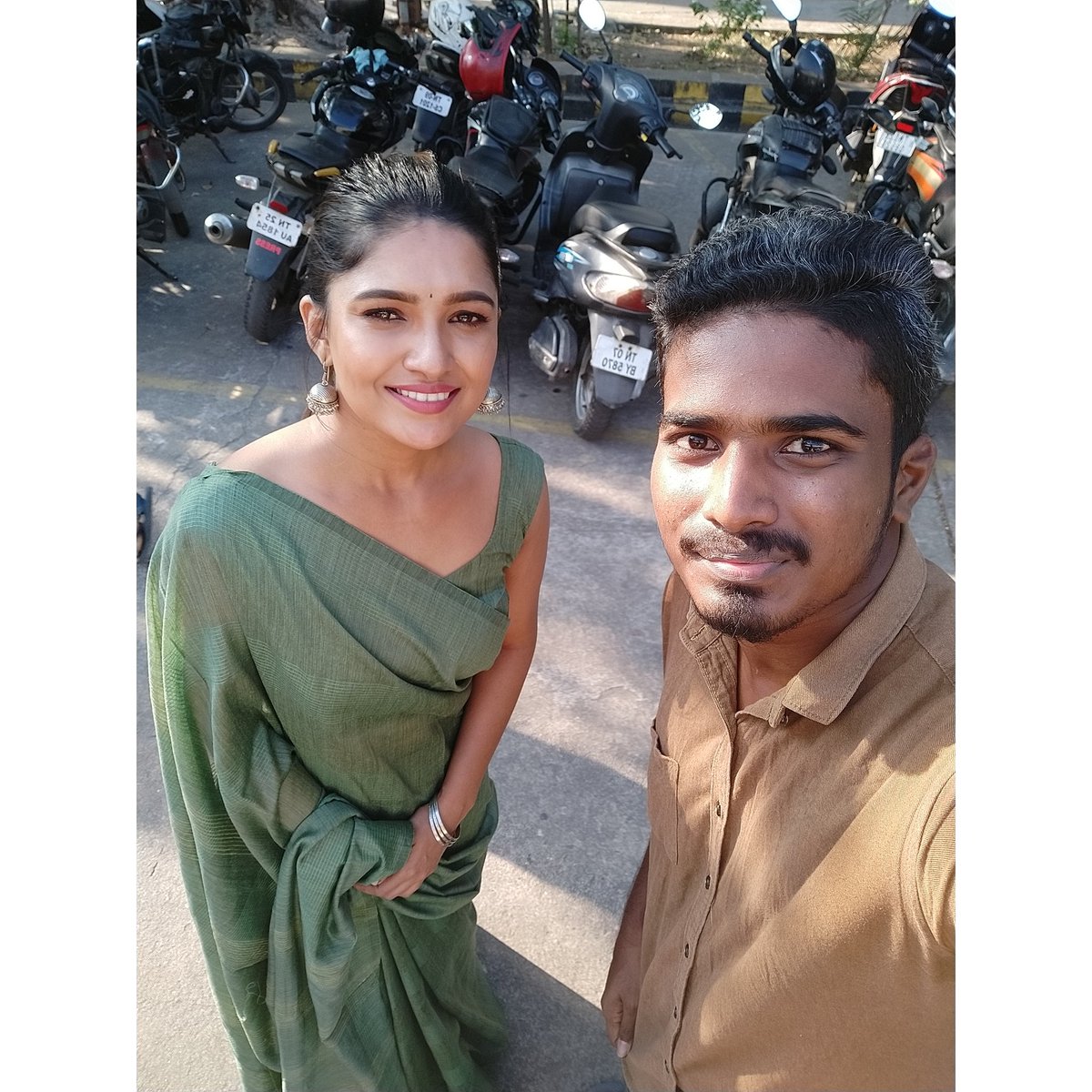 Shridhar_thala_'s tweet photo. Many more happy returns of the day 🎉
Live long 🤩 stay blessed ✌️ have a great year ahead 😍 stay home 🙏 stay safe ✌️
#queen 💓 @vanibhojanoffl 💝
#crush 💖
#HBDVaniBhojan 🤩
#vanibhojan 💞
#HappyBirthdayVaniBhojan ❤️... https://t.co/UH9W64vVa6
