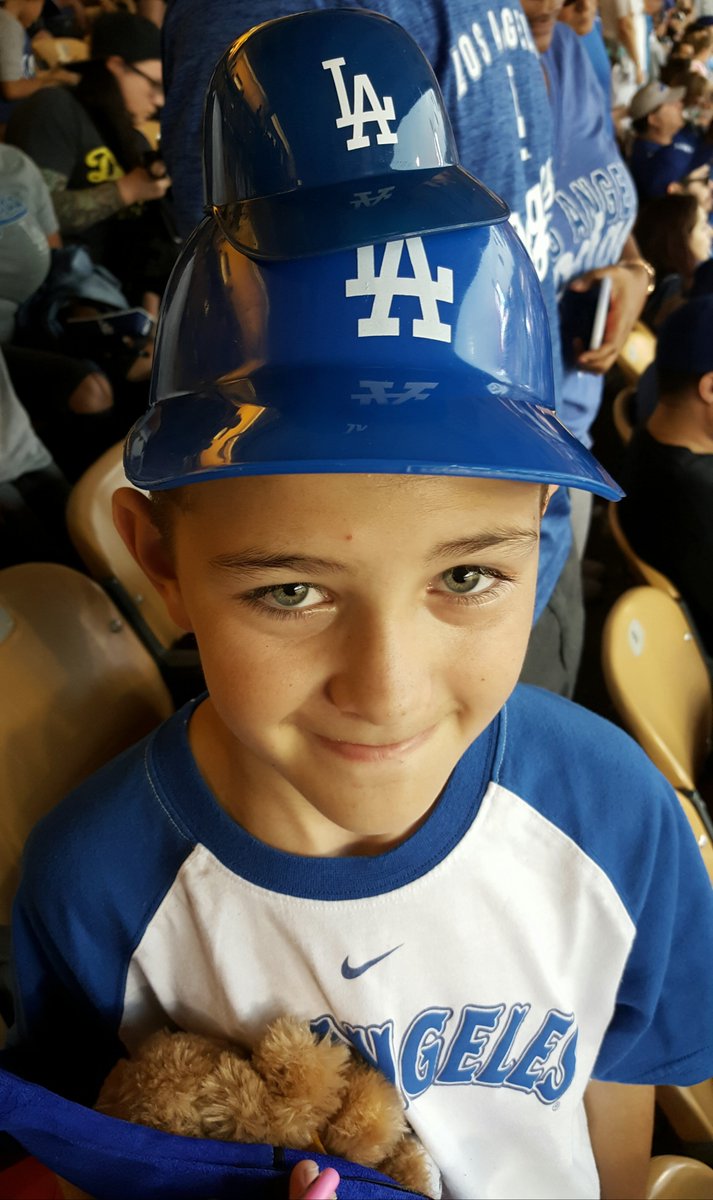 CCsMathew's tweet photo. Awesomsauce...🙋‍♂️ #Dodgers #WorldSeriesChamps ⚾️ @Otalia69 #FOX11Dodgers https://t.co/qSHPf4FK1S