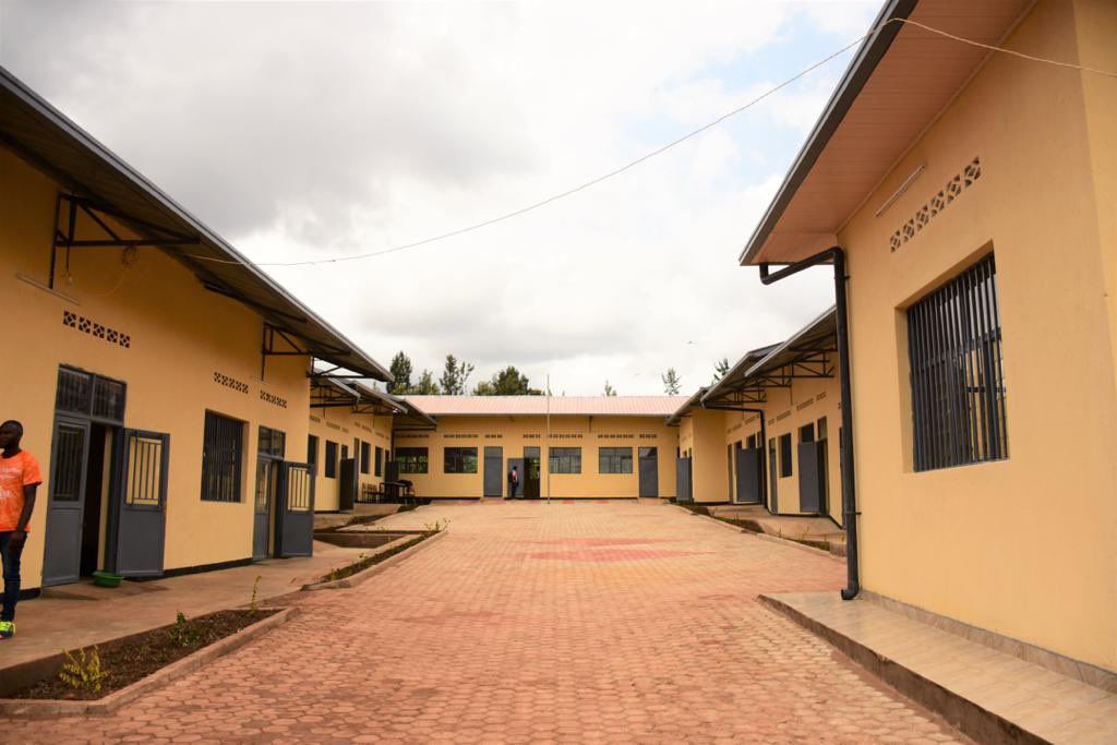 utexrwa's tweet photo. Early yesterday at Munyiginya Sector, Our managing director together with the Mayor of @RwamaganaDistr has officiated the handover and inauguration of JETHA JOBANIPUTRA (EP Cyarukamba Jobaniputra), a school built by Chairman of UTEXRWA as a gift to the Citizens of this disctric https://t.co/TcvcJh7IlM