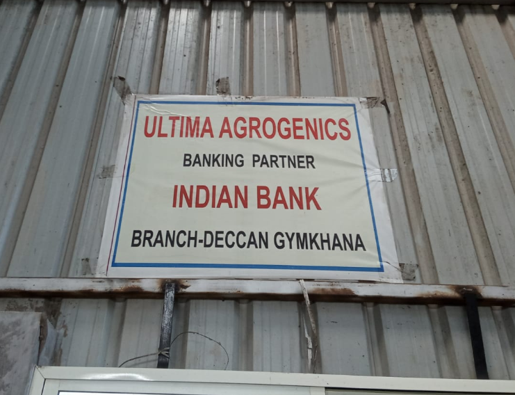 PublicBolti's tweet photo. They have been denied rightful wages &amp; were assaulted this morning. S says, "we have come here to work, not to get beaten up" 

 Factory seems to Ultima Agrogenics, Padvi

@rinkuparihar1 received the distress call
@ILFAT_India @MrugnayanPune @pragati_jmk @BrindaAdige @sanjg2k1 https://t.co/xPFWcQEYH6