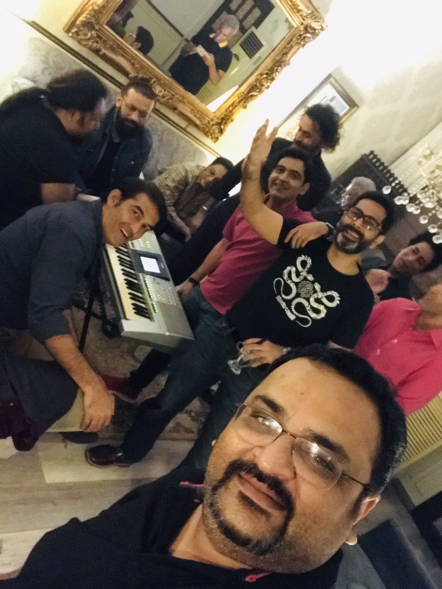 BCEpk's tweet photo. Music, Food and Fun GT last night at @TheShahzadNawaz’s #Karachi residence with members of BCE and some visiting friends from fraternity. @faysalquraishi @nabeelzafar2008 @furqantsiddiqui @jeelani_adnan @MURADADIL @NikkaQureshi @irfanmotiwala @alisalmansafpak @BahalimArif https://t.co/FUy1iJCVw9
