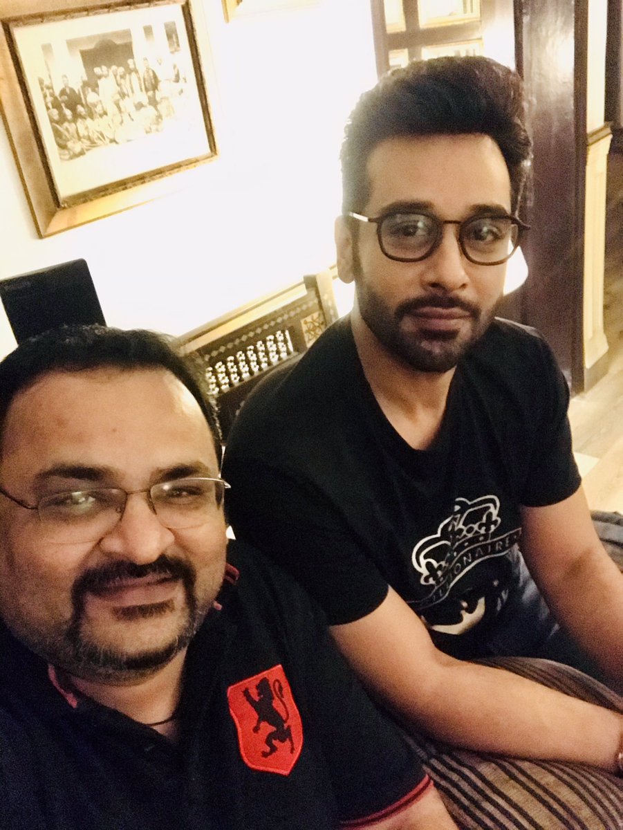 BCEpk's tweet photo. Music, Food and Fun GT last night at @TheShahzadNawaz’s #Karachi residence with members of BCE and some visiting friends from fraternity. @faysalquraishi @nabeelzafar2008 @furqantsiddiqui @jeelani_adnan @MURADADIL @NikkaQureshi @irfanmotiwala @alisalmansafpak @BahalimArif https://t.co/FUy1iJCVw9