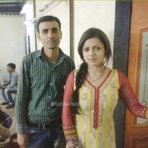 #DrashtiDhamiFanMoments #DrashtiDhami with an admirer during Madhubala shoot!! #QueenD <a href="/drashti10/">Drashti Dhami</a>