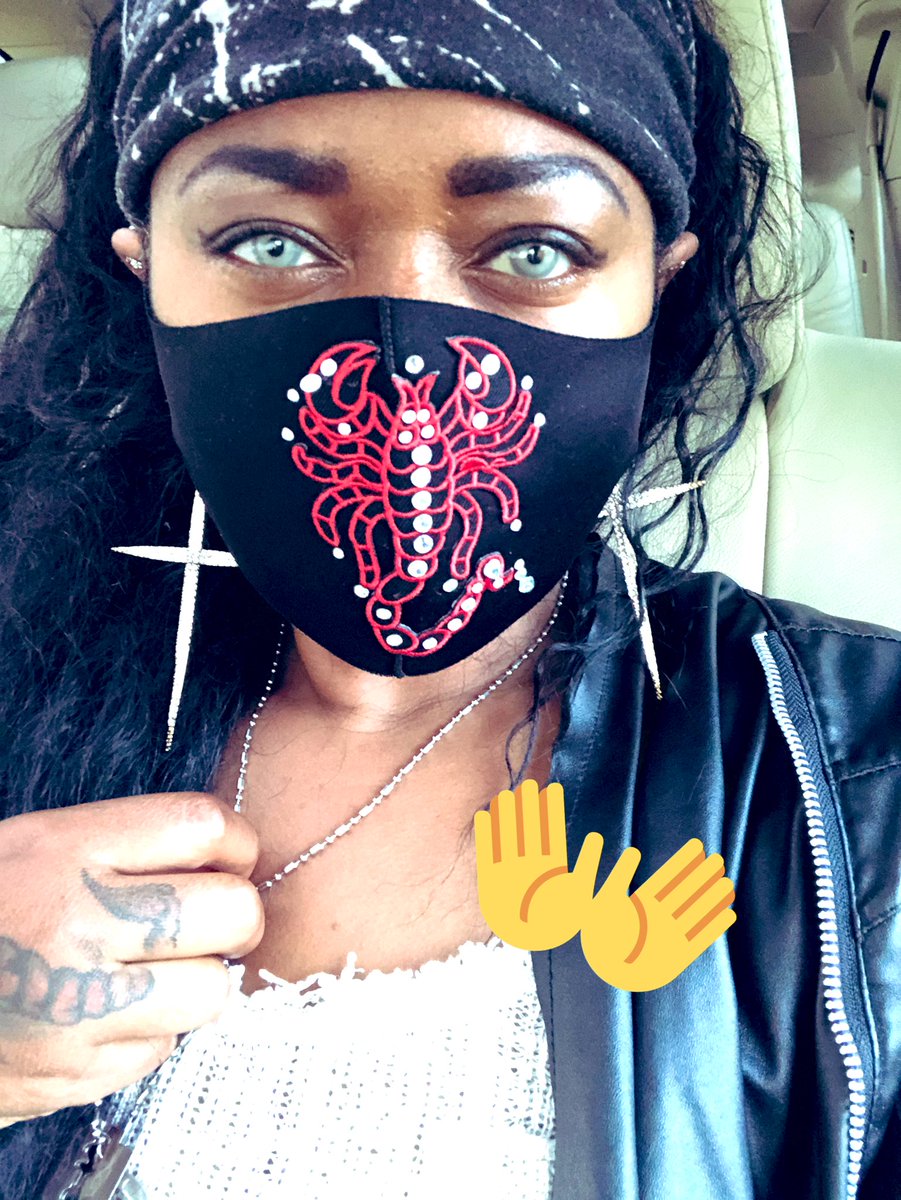 TheRealNRWolfe's tweet photo. #goodmorning it’s my #birthday!! #WritingCommunity #writerslift #Scorpio #season @scifilondon @SciFiction 💃🏽💃🏽🍾🍾 #scifi #author #writer #thechroniclesoflennox #nrwolfe #Wednesday https://t.co/KXj7SJQgyo