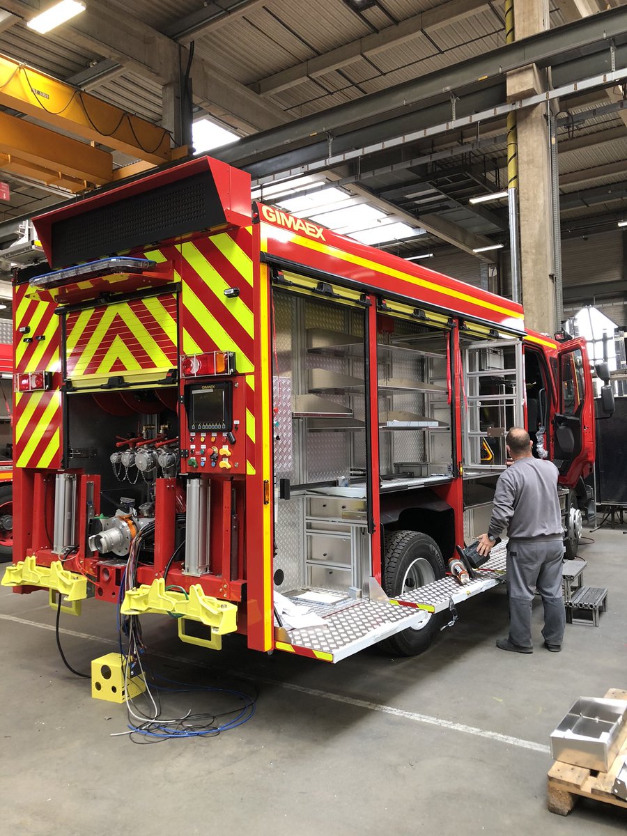 SeherveRv's tweet photo. Dernier travail vérif aménagements #FPTSR chez #gimaex pour CSP GIBJONCS #sdis18 avec prise en compte toxicité fumées https://t.co/JbCYVwildi