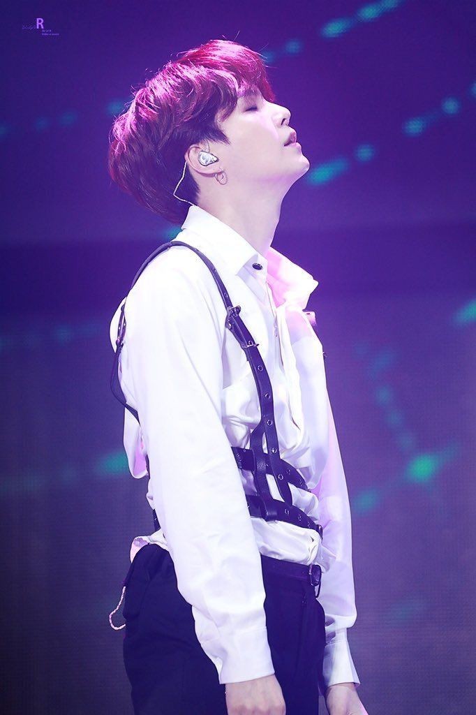 yoongi in fancy outfits —a very needed thread.