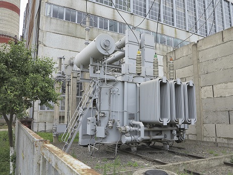 GlobecoreCom's tweet image. #globecore_fact

If water content in the transformer oil exeeds 50 ppm, then a breakdown may occur, which leads to the failure of the transformer.

#powergeneration #powerdistribution #powergrid #powertransmission #highvoltage #electricalengineering #transformer #energy #oil