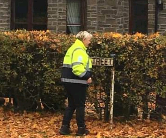 52. Stand still long enough and they'll sticker you too.  #Brechin  #Fettercairn  #Edzell  #vandals4indy https://twitter.com/BloodyPolitics/status/1321075447191535616?s=20