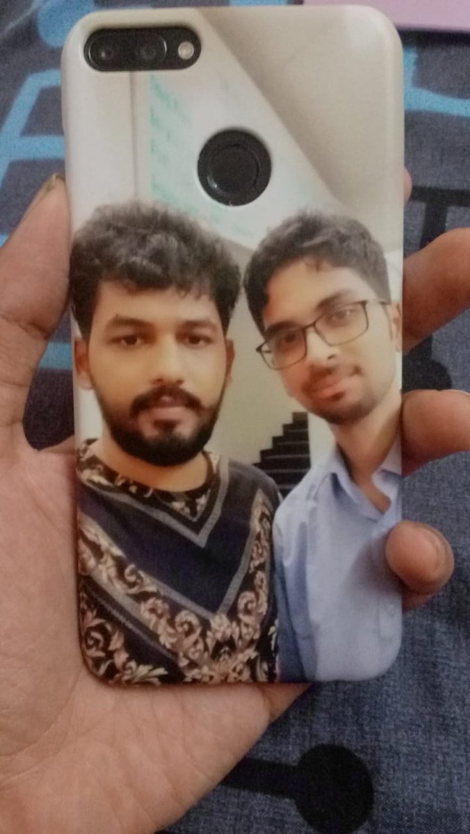 Ajayfaw's tweet photo. New mobile case pic with @hiphoptamizha அண்ணா #royalpic #HHT_inside @hhtyouthicon @HHT_squad @No1FanofHHT @TeamHHT @theugtribe @sanganmusic https://t.co/rodF4lzBpK