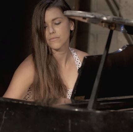 Lesflicks's tweet photo. Music can evoke so many memories and emotions. We don't think Sasha and Elisabeth will forget the music playing when they first met! Do you have a song that brings back memories? Or maybe you and your partner have a special song?🎶
#midweekmusicbreak #lesflicks #forevernotmaybe https://t.co/eWatYByJ7I