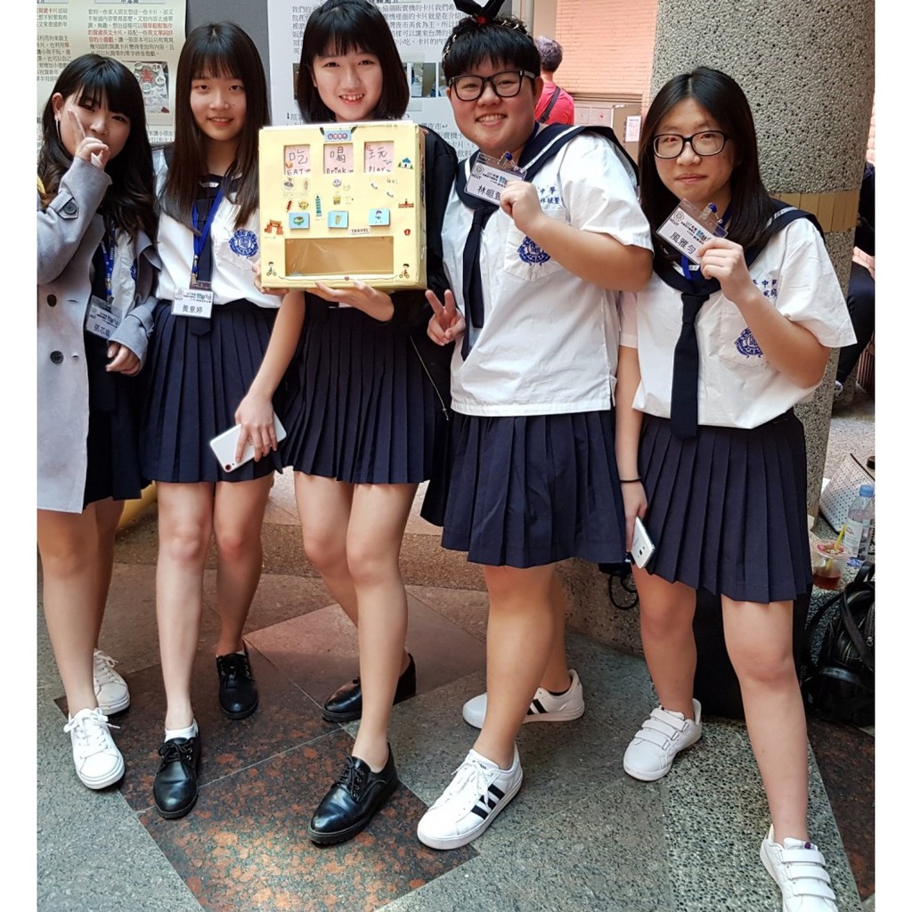 Twitter 上的 台湾zine 公式 ワイの推し制服は台湾桃園の治平高中 セーラー服がエロい 体操服も可愛い ﾊｧﾊｧ T Co Vindw3d6vp Twitter