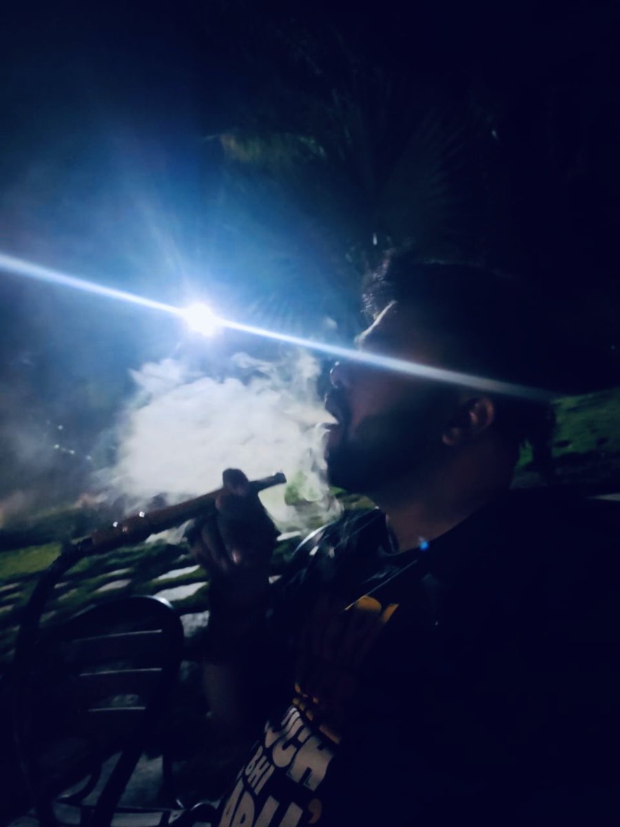 sricky49's tweet photo. #BRresort #hookah #MidnightParty #partytime https://t.co/gro7eQdFy0