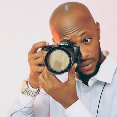 AdenugaFunsho's tweet photo. #FunshoAdenugaProductions
#FapPhotograhy
#FAP https://t.co/cwp23KrXng