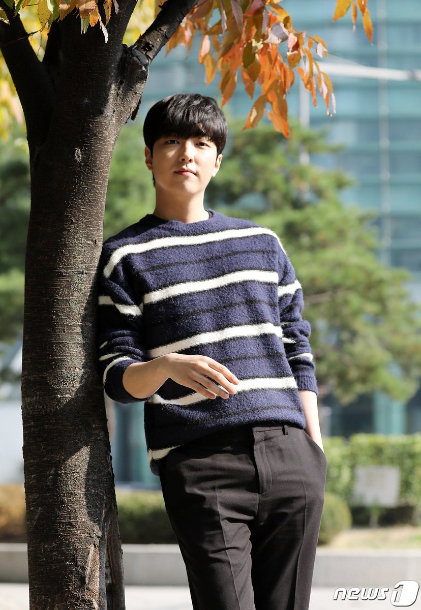 _melis46's tweet photo. N인터뷰 매체 사진2 #이유진 #윤동윤 https://t.co/pXn3MW86NA
