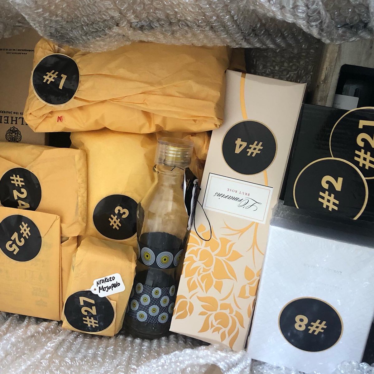 MojapeloNtokozo's tweet photo. SAICA top35under35 #35 days of celebration > Day 1 of 35 > unwrapping gift 1
#SAICA #CAMAF #Top35u35 https://t.co/Dc9WGQRoGp