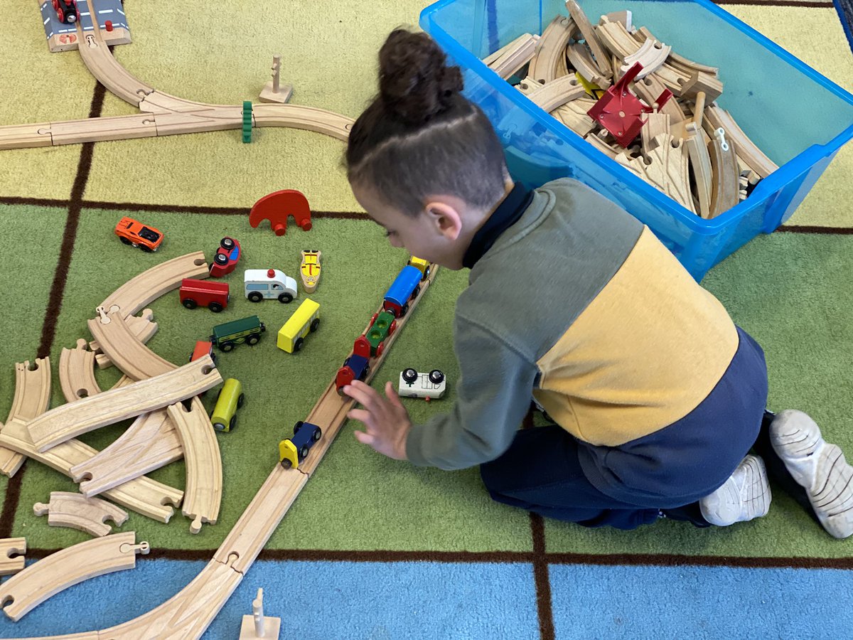 HelenMorgani's tweet image. We were so proud of our 2021 @OldGuildfordPS Kindy Ss today! Very few tears after parents dropped them off &amp;amp; Ts went straight into deep discussions after they left. Every child has strengths &amp;amp; our job is to find out what they are. #Known #Valued #CaredFor