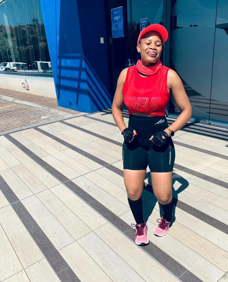 MrsHusbae's tweet photo. Be the kind of person that makes other people want to up their game. 🌸
#Mrshusbae
#Mrshusbaefitness
#WeMove
#BeInspired
#BeMotivated
#FetchYourBody2020
#WednesdayWisdom
#wednesdaymorning
#WednesdayThoughts https://t.co/ieBWPizvBT