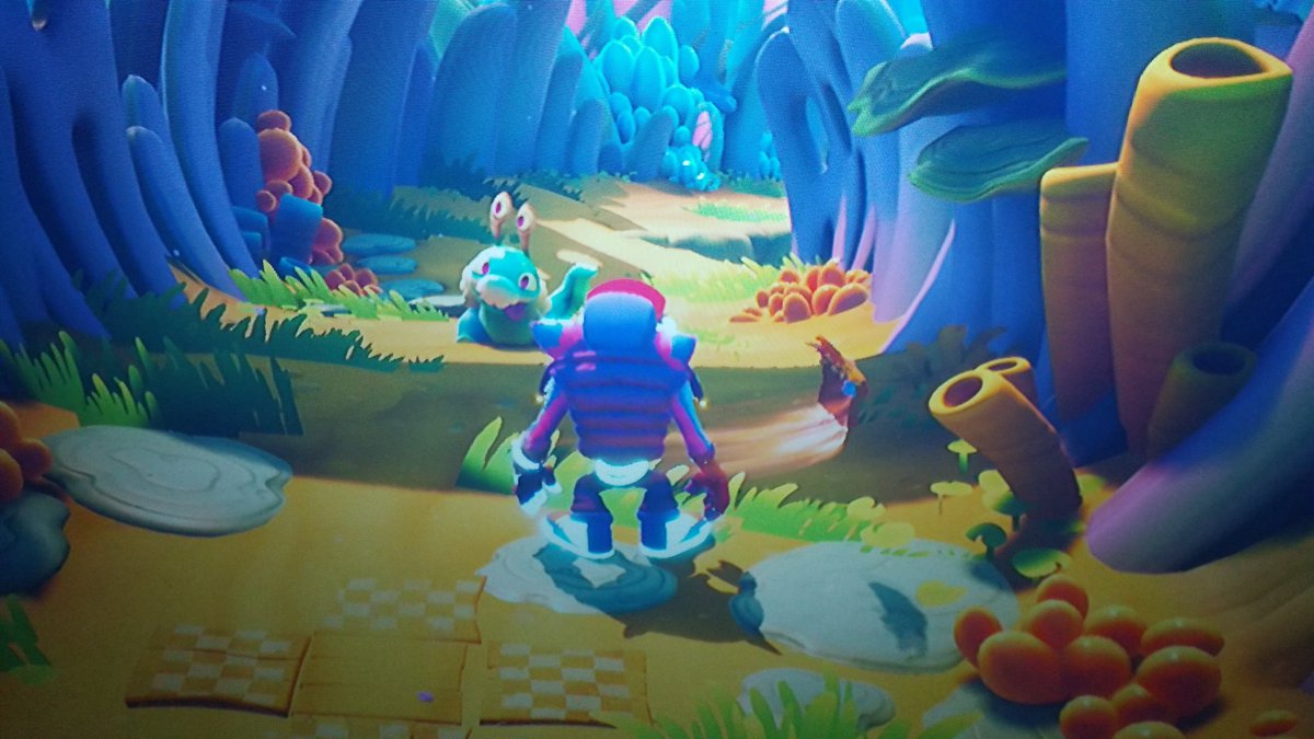 OH MY GOD, THIS THING IS SO CUTE  #Crash4Spoilers