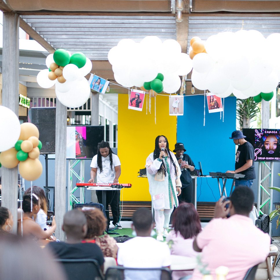 bounceideas_'s tweet photo. “The best way to predict your future is to create it”- Abraham Lincoln 

Thank you @Starbucks_SA #FloridaRoad for trusting us with your prestigious brand and most importantly for buying into our vision. 

#DrumQueen90sEpOutOnDigital https://t.co/hrEB705ZHB