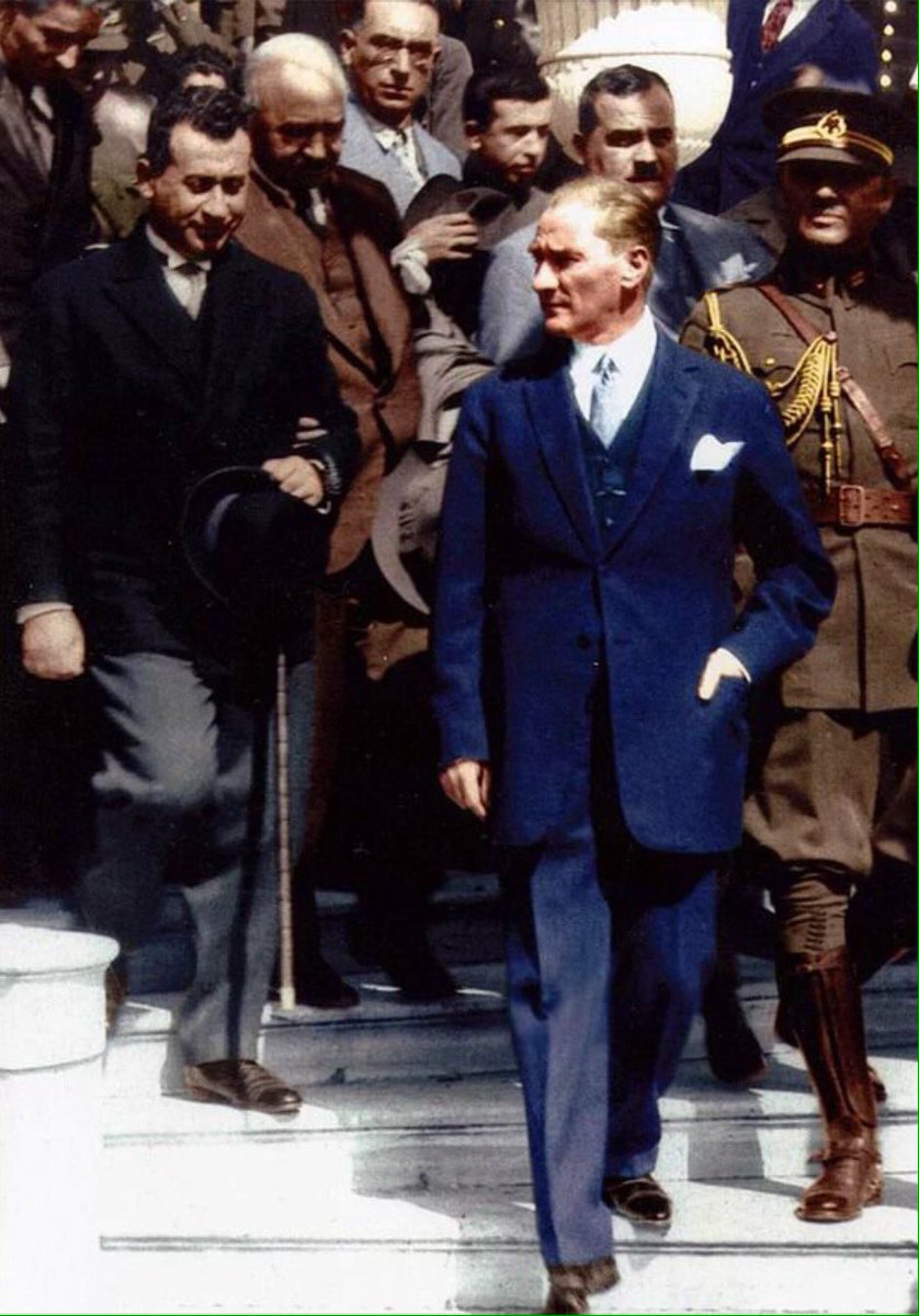 🇹🇷Destanım #18Mart
🇹🇷Egemenliğim #23Nisan
🇹🇷Bağımsızlığım #19Mayıs
🇹🇷Zaferim #30Ağustos
🇹🇷Demokrasim #29Ekim
🇹🇷Saygım #10Kasım'dır
🇹🇷#29Ekim1923
🇹🇷#CumhuriyetBayramı
🇹🇷#BirÇiftMaviGözünIşığında
🇹🇷#NeMutluTürkümDiyene
"Efendiler, yarın Cumhuriyet'i ilan edeceğiz." https://t.co/kJ3RPEplz1