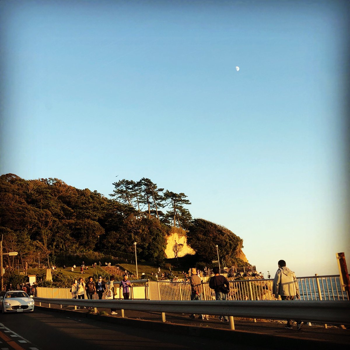 湘南의 주말오후. 湘南の週末の午後。
#mellowyear #singersongwriter #newsingle #beat #멜로우이어 #싱어송라이터 #음스타그램 #여행스타그램 #シンガーソングライター #音楽スタグラム #韓国 #7번국도 #134号線 #湘南 #稲村ヶ崎 https://t.co/5WSkml6PdH