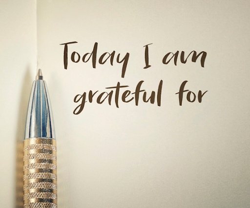 christkitchen_'s tweet photo. We will give daily thanks for our many blessings. Pray for those in need, give thanks for our families, friends, and blessings. During Thanksgiving, May the love of God surround us &amp; uplift us. 1Chronicles 16:34 "Give thanks to the Lord, for he is good; his love endures forever." https://t.co/W6pcDruj73