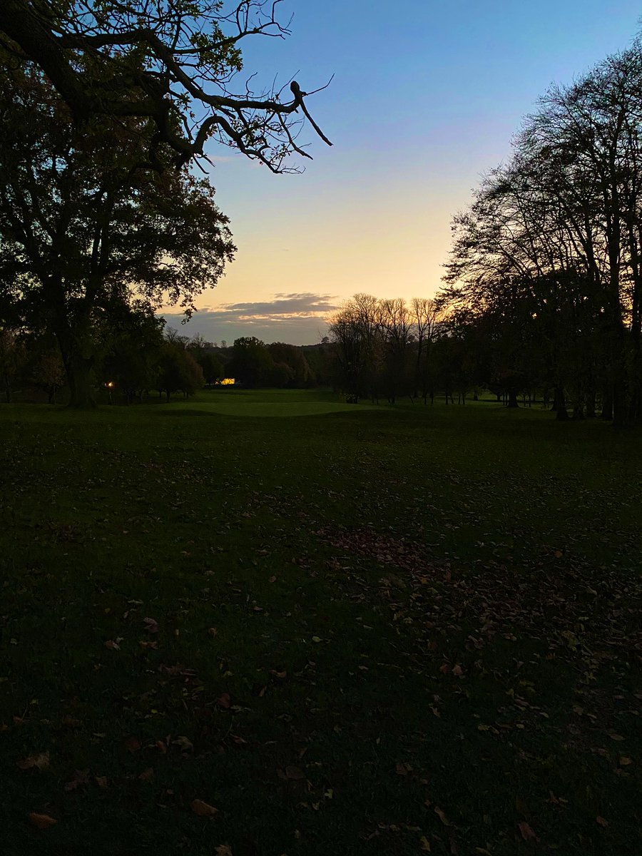 Unfortunately we must close the doors this evening and hope for a return to golf at the start of December. Since opening back in May the feedback we have received from members and guests has been incredible! Thanks to everyone for their continued support. Stay safe! ⛳️👏
