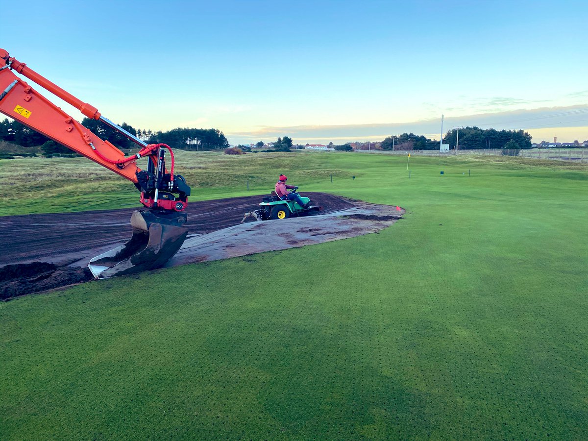Lovely weather for the first day of this years planned changes <a href="/Hillside_GC/">Hillside Golf Club</a> with <a href="/GolfHml/">Clearwater Group.</a> <a href="/golfarchitects/">Mackenzie & Ebert</a> looks like the night shift is about to begin 👍🏻
