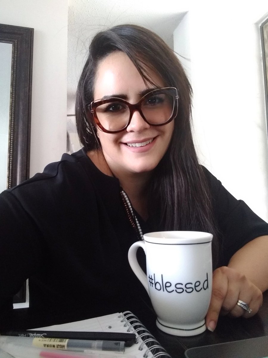 thedropcaps's tweet photo. My coffee break at the #VSBC 
#CoffeeBreakSelfie https://t.co/gfR9Y3J6T0